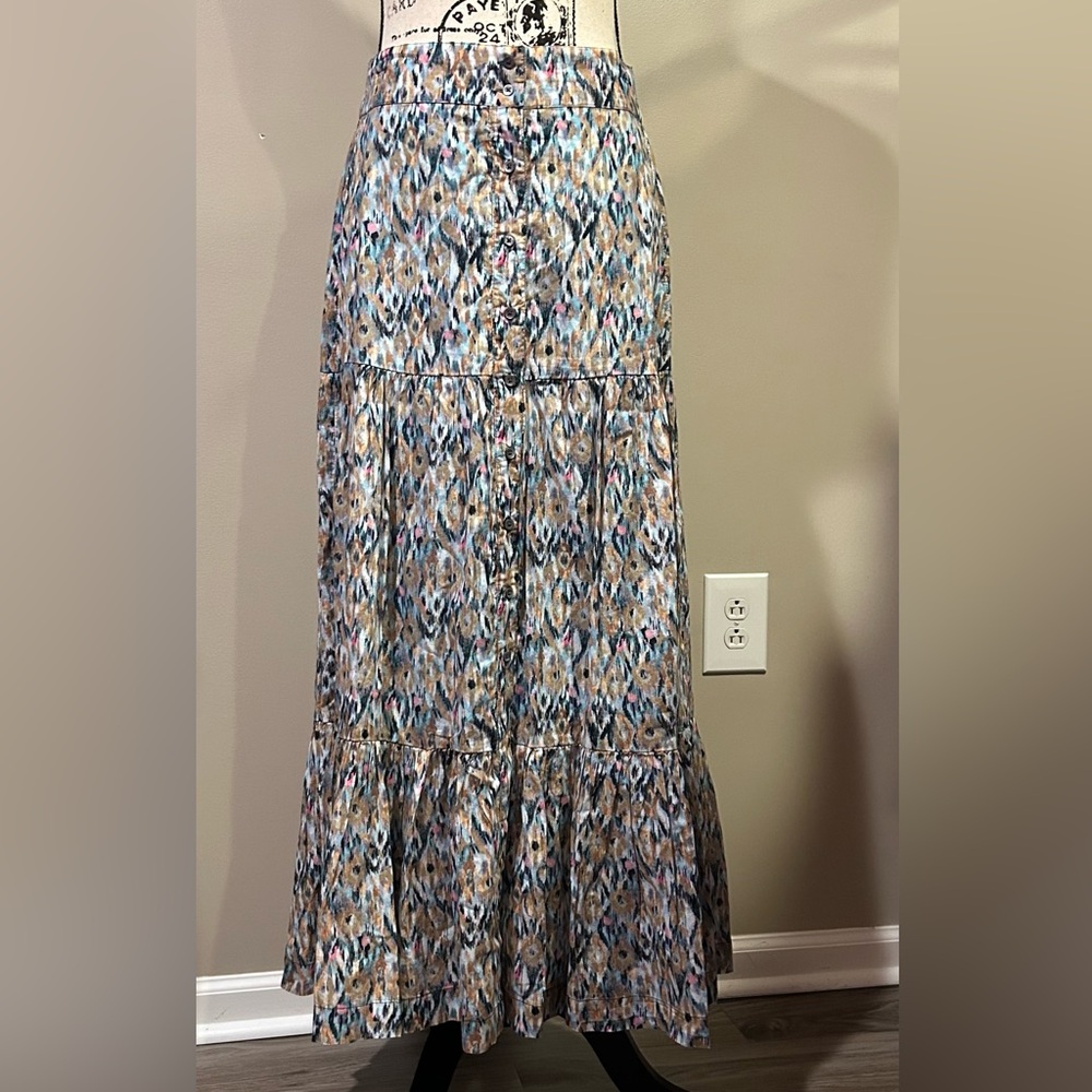 NIC + ZOE Up Beat Woven Ikat Print High Rise Button Front Tiered A-Line Skirt - Picture 2 of 12